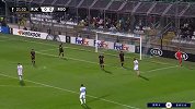 第22分钟里耶卡球员隆查尔射门 - 打偏