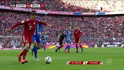 拜仁前场抢断发动进攻 基米希禁区外远射滑门而出
