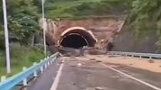 道路中断！贵州多地遭暴雨袭击 沿河县境内一隧道发生山体塌方