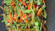 家常扁豆怎样做才入味，掌握2点，营养美味又下饭，味道不输饭店