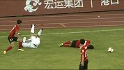 中超-14赛季-联赛-第30轮-第70分钟争议 申花莫雷诺和辽宁球员各一张黄牌-花絮