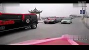 超牛X的富二代豪华婚礼车队 15辆加长林肯开路