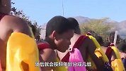 非洲艾滋国斯威士兰，人均寿命不到40，国王却仍集中10万少女选妃