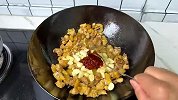 在18我没能送你花，那到28我给你做饭吧