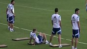 世界杯-14年-阿根廷备战半决赛 梅西拉维奇热聊逗乐-新闻