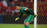中超第16轮五佳扑救：张鹭扑单刀逼韦世豪剪脏辫 程月磊极限救险