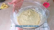 用电饭锅、手不沾面，做玉米发糕！