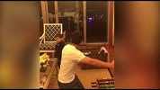 中超-15赛季-儿子踢球胜孔卡 本杰明疯狂飞奔庆祝萌翻全场-新闻