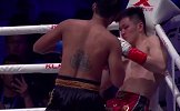 泰拳手一记直拳势大力沉 重击对手直接KO