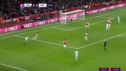 利兹前场抢断组织进攻 哈里森弧顶凌空抽射被扑