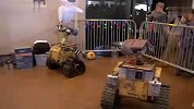 程序员DIY的真实版机器人瓦力(Wall-E)
