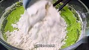 夏天要多吃黄瓜，教你一个新吃法，不炒不凉拌，出锅全家都爱吃