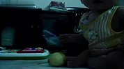 [搞笑]宝宝啃梨，特搞笑