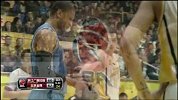 CBA-1314赛季-季后赛-1/4决赛-第4场：囧！莫里斯突破竟然把鞋脱了-花絮
