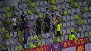 再度领先！黄海角球送中路 克莱奥头槌破死角