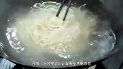 包菜炒面条，做法简单营养美味