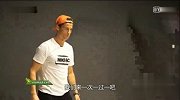 足球-17年-C罗和中国小将比脚法 各种新颖玩法专治各种不服-专题