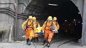 陕西燎原煤业公司发现第1名失联矿工 已无生命体征