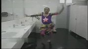厕所解压哥 这货太欢乐啦