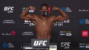 UFC254称重集锦：轻量级冠军战就位 巴西牛仔超重2磅