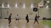 这是要登陆NBA？法国国家队门神们篮球场大秀暴扣+三分