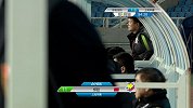 申鑫补时大举压上进攻 柳超拉倒对手被红牌罚下