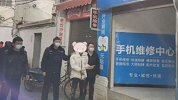 男子光天化日进店盗窃手机还自拍挑衅警方：来抓我！ 民警：安排