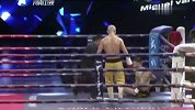 格斗-15年-武僧一龙暴打击败欧洲扫腿王 暴雨般铁拳打出口水-新闻