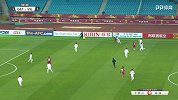 卡塔尔后防解围失误送礼 阮光海将功补过扳平比分