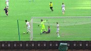 中国足协杯-17赛季-淘汰赛-第2轮-第70分钟争议 深圳长传入禁区打门被扑 绿城球员手球争议裁判无表示-花絮