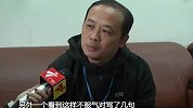 学生发自拍被同学说丑，不服气打成一团