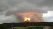 俄一军火库爆炸 火光漫天冲击波震碎玻璃 数万民众被疏散