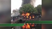 浙江绍兴一寺庙起火现场浓烟翻滚几乎烧没 所幸无人员伤亡