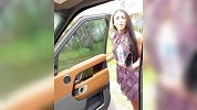 撒狗粮的新高度！休赛期内内自导自演情景剧法式热吻女友