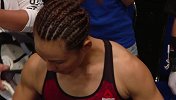 UFC-18年-闫晓楠出场音乐《男儿当自强》 点燃现场当地华人氛围-精华