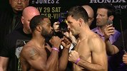 UFC-17年-UFC214联合住赛选手面对面赛前称重仪式现场-花絮