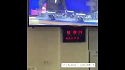 悲极生乐？实拍得知抽中巴萨后的里昂更衣室
