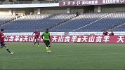 中甲-17赛季-太独了 新疆体彩前场二打一伊科拉不看队友劲射打中边网-花絮
