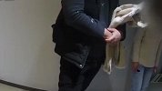 老板因不满员工发表情包互殴：认为具有侮辱性