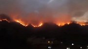 四川攀枝花突发山火 森防办：火源由雷击引发 扑灭后又复燃