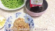 这绝对是豆角最好吃的做法，简单又营养，拌饭拌面做一大盘不够吃