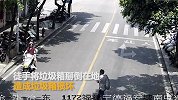 什么操作？男子嫌捡垃圾不便 徒手损坏4个垃圾箱