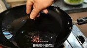 干煸花菜有人焯水有人过油，都不用，多加一步，出锅香辣脆爽