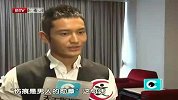 黄晓明演艺事业渐成熟 称伤痕是男人的勋章