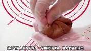 一口爆浆！巧克力味超浓郁的雪顶面包，早餐必备！