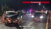 台湾约40岁醉汉偷走警车逃逸，“狂飙”30公里后撞车致3人受伤