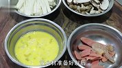 大厨教你做“三鲜菌菇汤”，清淡营养不油腻，看看都用的哪三鲜？