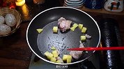鸡肉炖什么好吃，鸡肉炖土豆特别好吃