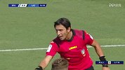第17分钟拉齐奥球员因莫比莱点球进球 斯帕尔0-1拉齐奥