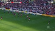 第47分钟杜塞尔多夫球员拉曼射门